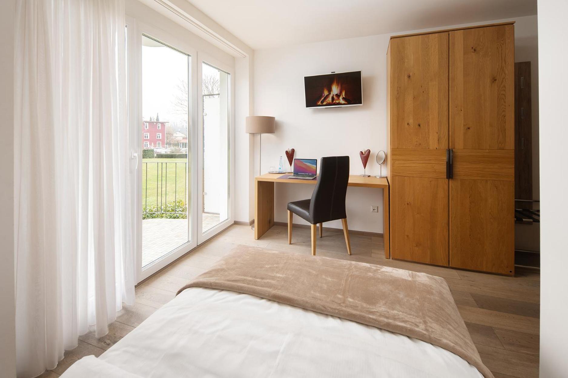 Hotel Vier Jahreszeiten Therme & Kliniken Bad Krozingen Naehe Freiburg & Schwarzwald Ideal Fuer Wellness Kur & Business Ausfluege 24H Check In- Wlan & Parken Gratis Экстерьер фото