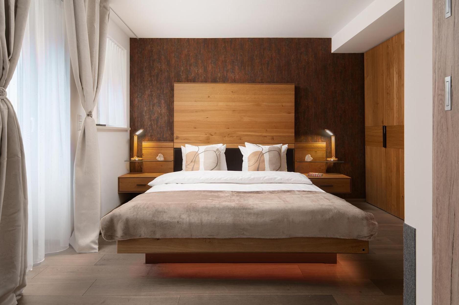 Hotel Vier Jahreszeiten Therme & Kliniken Bad Krozingen Naehe Freiburg & Schwarzwald Ideal Fuer Wellness Kur & Business Ausfluege 24H Check In- Wlan & Parken Gratis Экстерьер фото